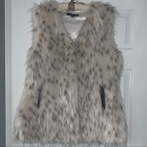 VIA SPIGA FAUX FUR VEST